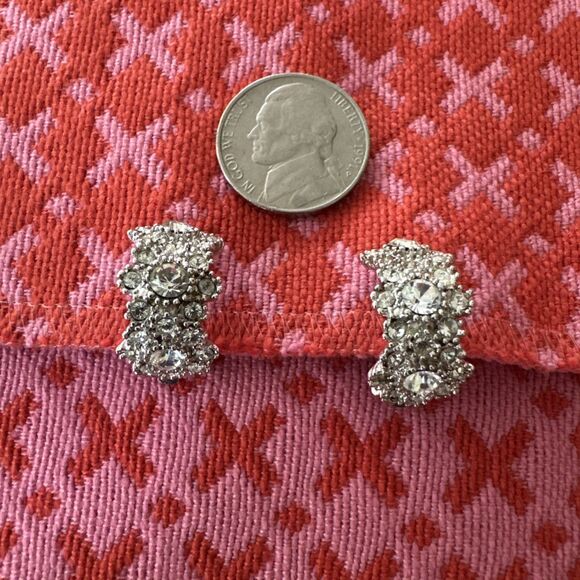 Vintage Crystal Rhinestones Faceted Baguette Sparkling Clip On Earrings - Picture 2 of 6